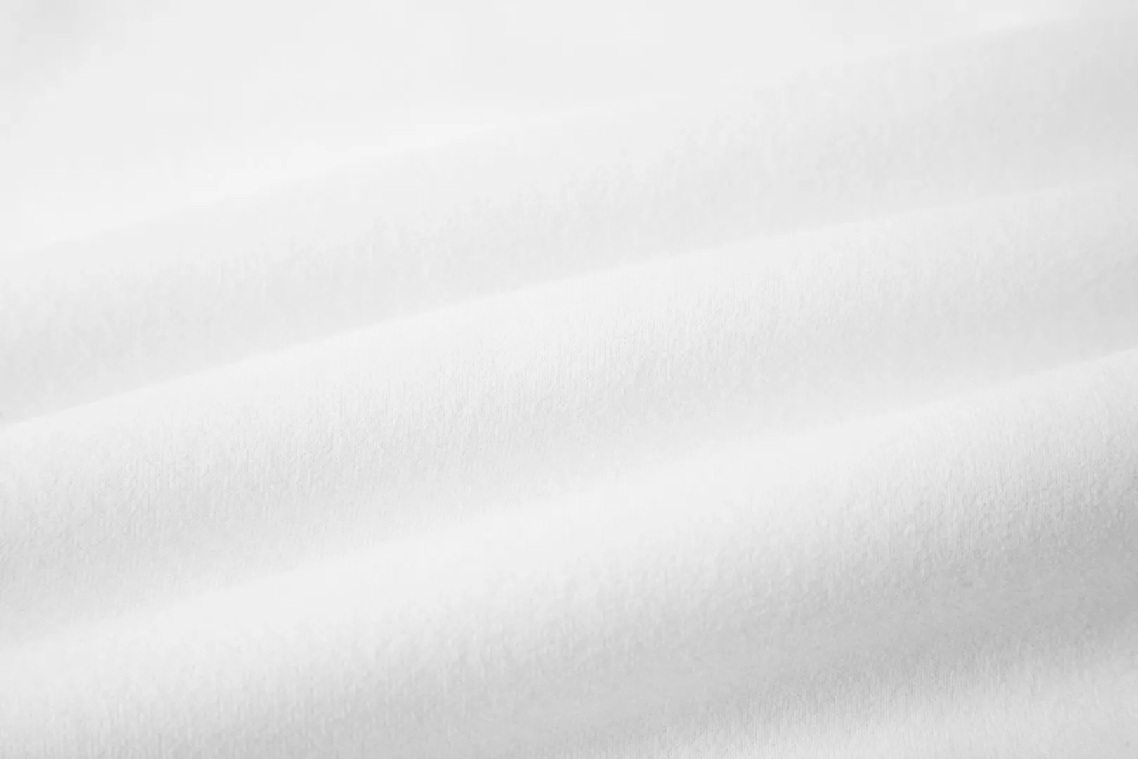 P240 White background picture [Evergreen for all seasons] Style number: 25003# Color: off-white/light pink/light blue/oatmeal gray/light floral gray/dark floral gray/red/brown/black and red label/black and white label/saffron label/hidden white label Size: S to 370g double-sided cotton heavyweight fabric✅ - Original same 7.5CM widened thread processing✅ - Front collar patchwork triangle block, four-needle six-thread topstitch design✅ - RL four-season classic style, loose fit, easy for both men and women to control, simple and clean, versatile, no mistakes, exposed topstitching, patchwork triangle, 1.3cm retro primary color hook drawstring, full of details